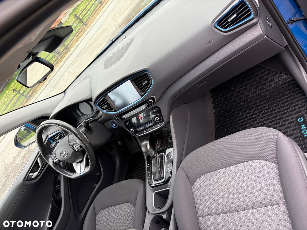 Hyundai IONIQ Plug-in hybrid Premium - 12