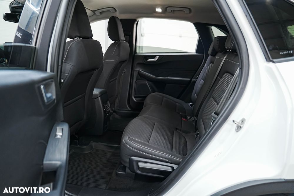 Ford Kuga 2.5 Duratec FHEV TITANIUM - 9
