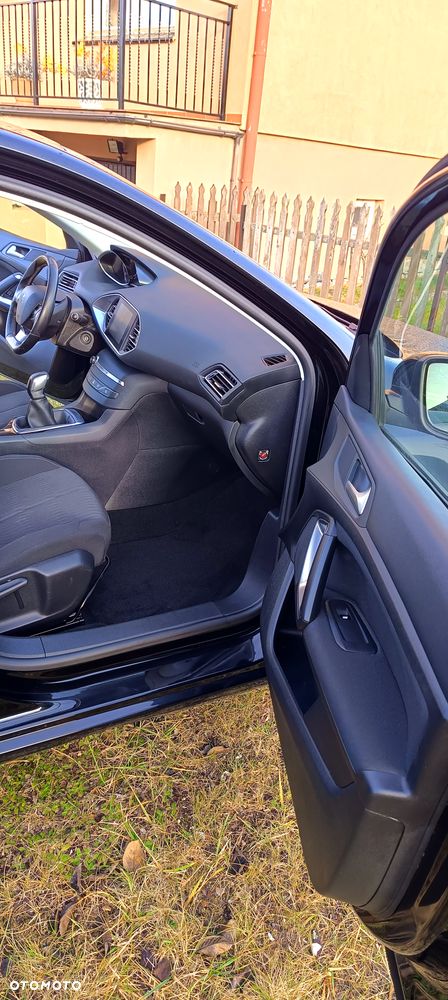 Peugeot 308 1.2 PureTech Access S&S - 14