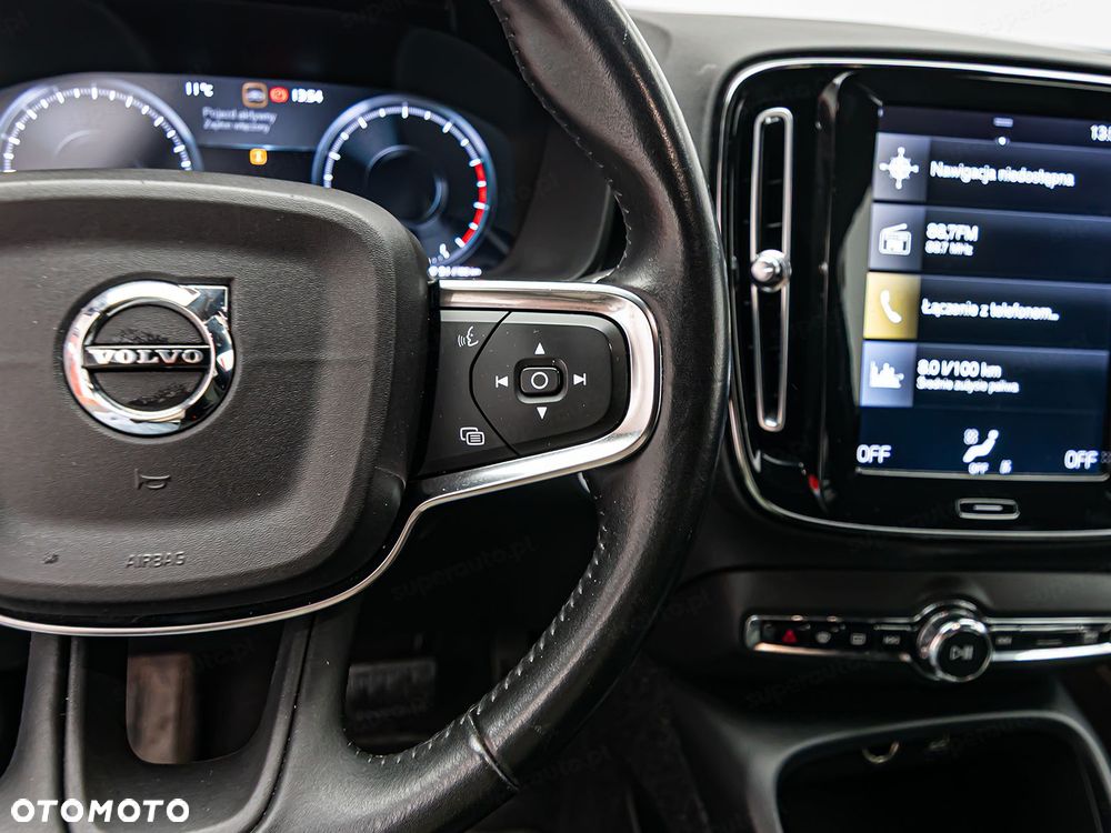 Volvo XC 40 T3 Momentum Pro - 14