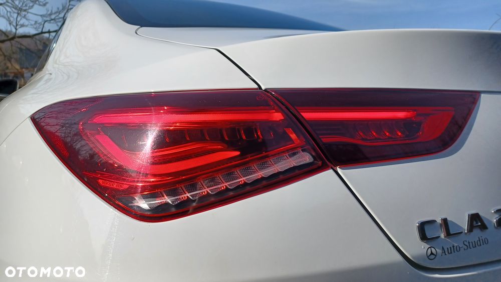 Mercedes-Benz CLA 200 7G-DCT - 21