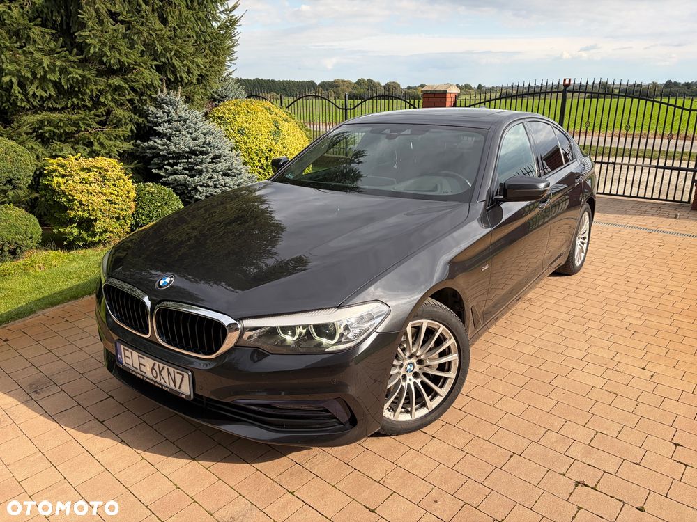 BMW Seria 5 530d xDrive Sport Line sport - 8