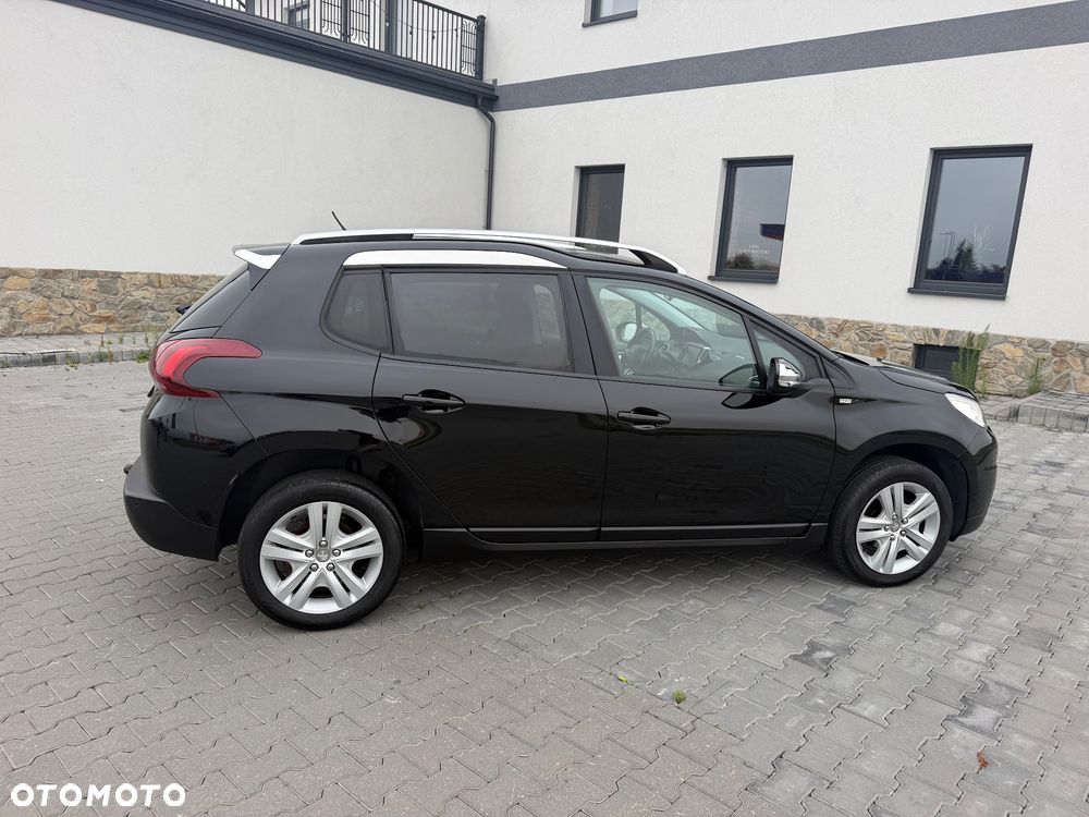 Peugeot 2008 - 8