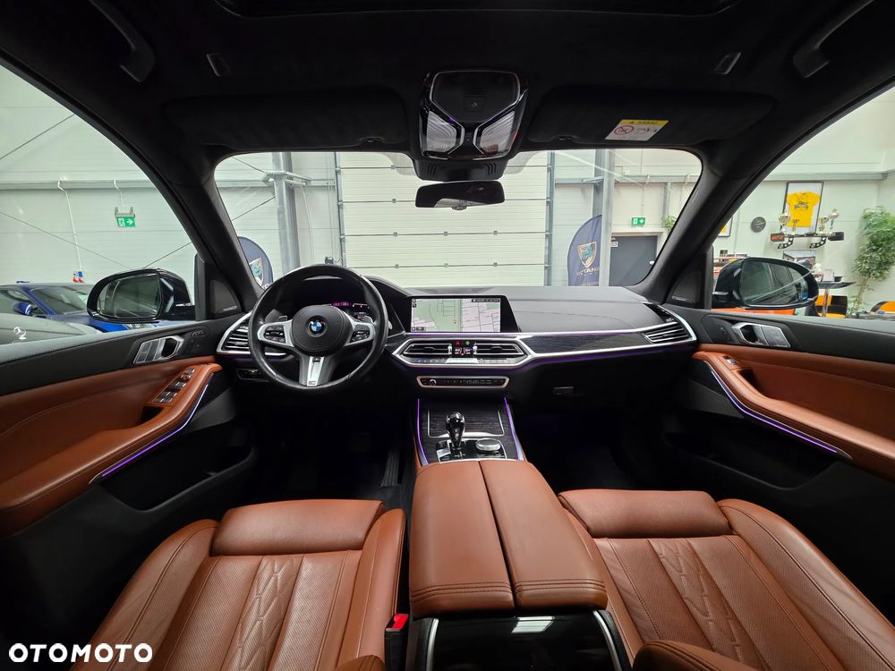 BMW X7 xDrive40d mHEV - 12
