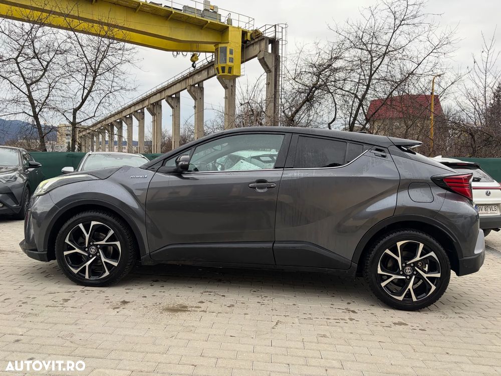 Toyota C-HR 2.0 HSD 184 CP 4x2 CVT Classy Bi-Tone - 13