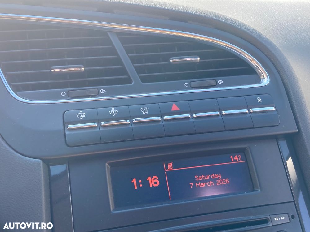 Peugeot 5008 HDI FAP 150 Family - 3
