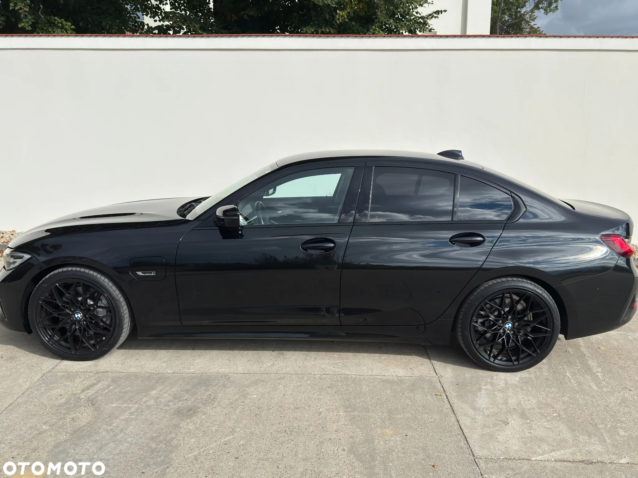 BMW Seria 3 330e Sport Line - 19