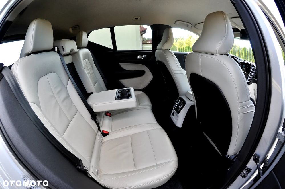 Volvo XC 40 T4 Plug-In Hybrid Plus Bright - 25