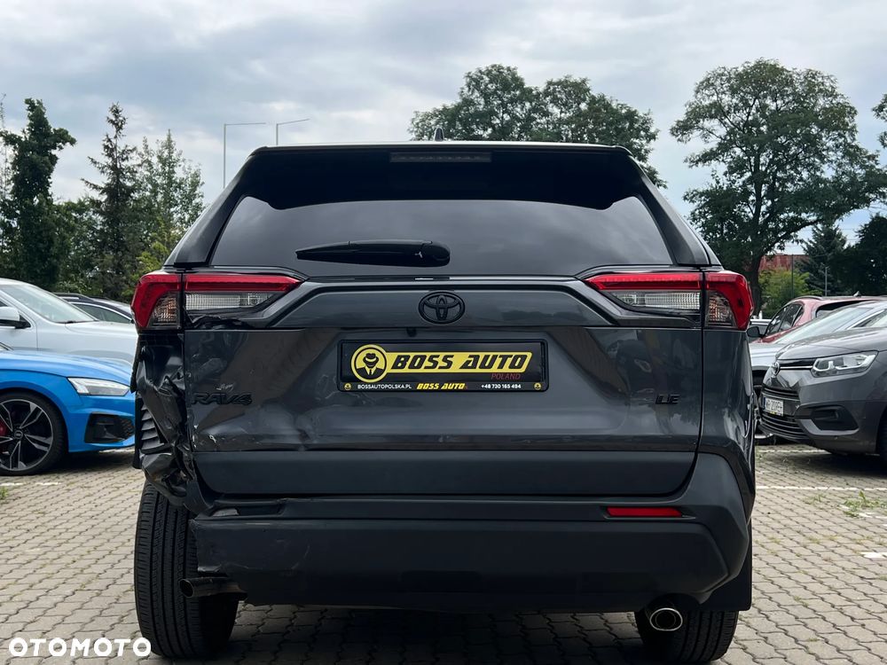 Toyota RAV4 - 8