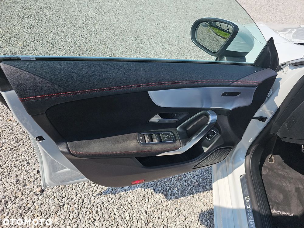 Mercedes-Benz CLA 200 d AMG Line 8G-DCT - 22