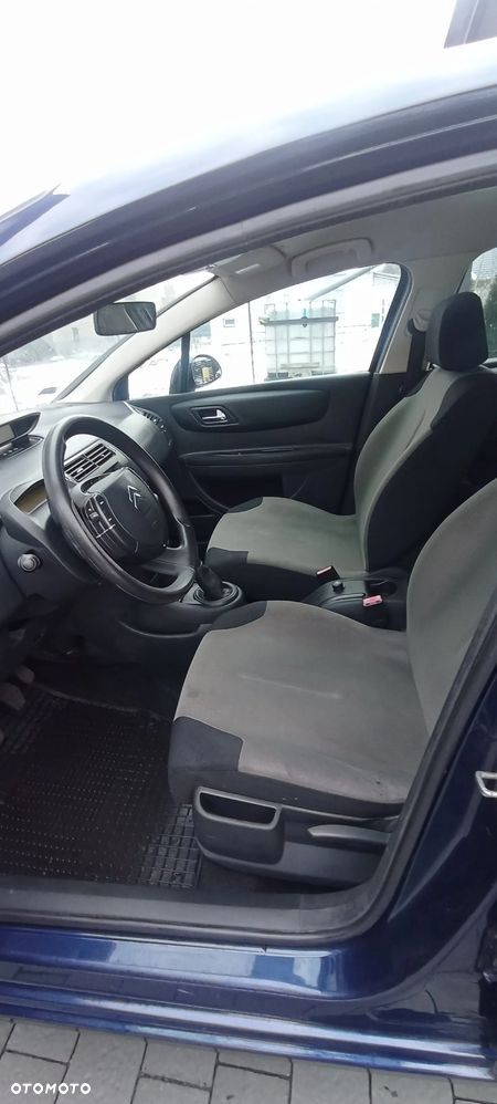 Citroën C4 1.6 16V SX - 12