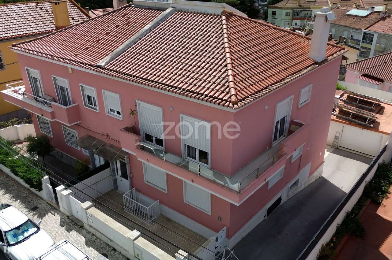 Apartamento T2, totalmente remodelado - Grande imagem: 4/39
