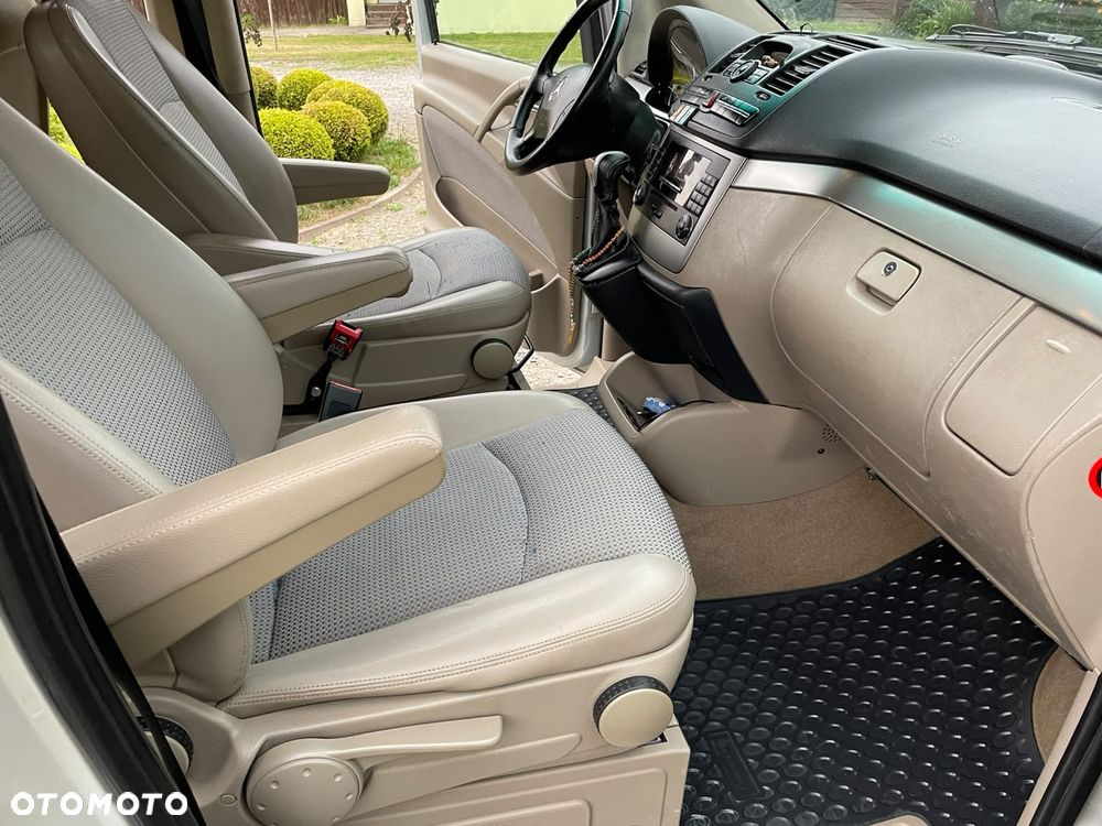 Mercedes-Benz Viano - 9