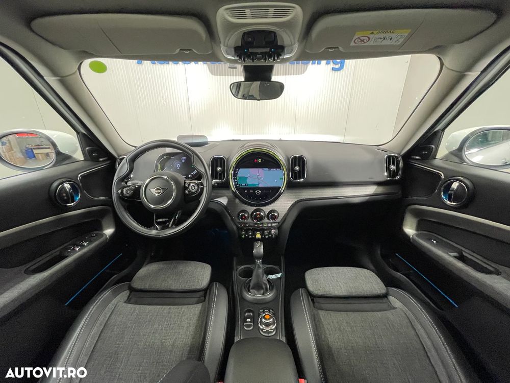 Mini Countryman Cooper SE ALL4 AT - 8