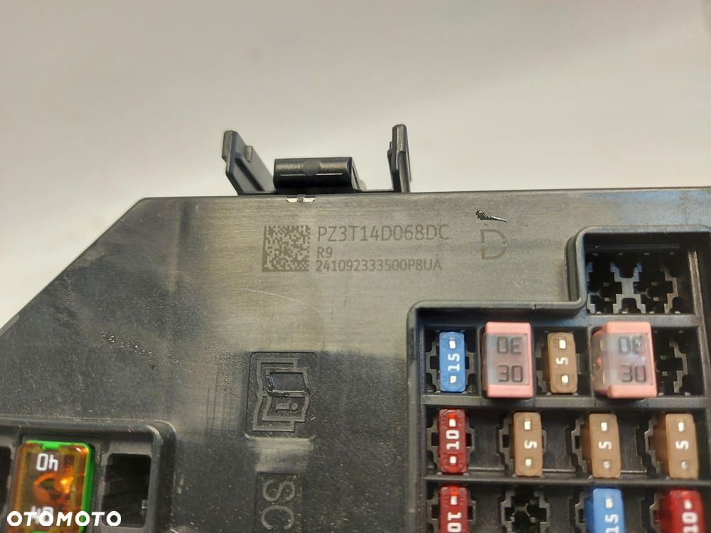 Ford Transit Custom II 2024 skrzynka bezpieczników puszka pz3t-14d068-dc - 3