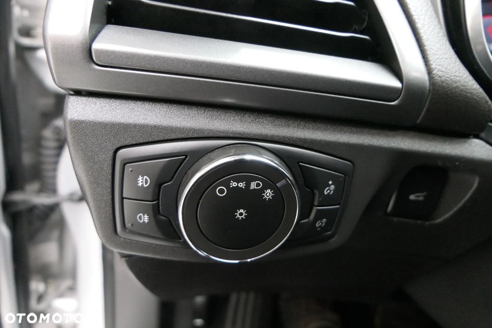 Ford Mondeo 2.0 TDCi Titanium - 24