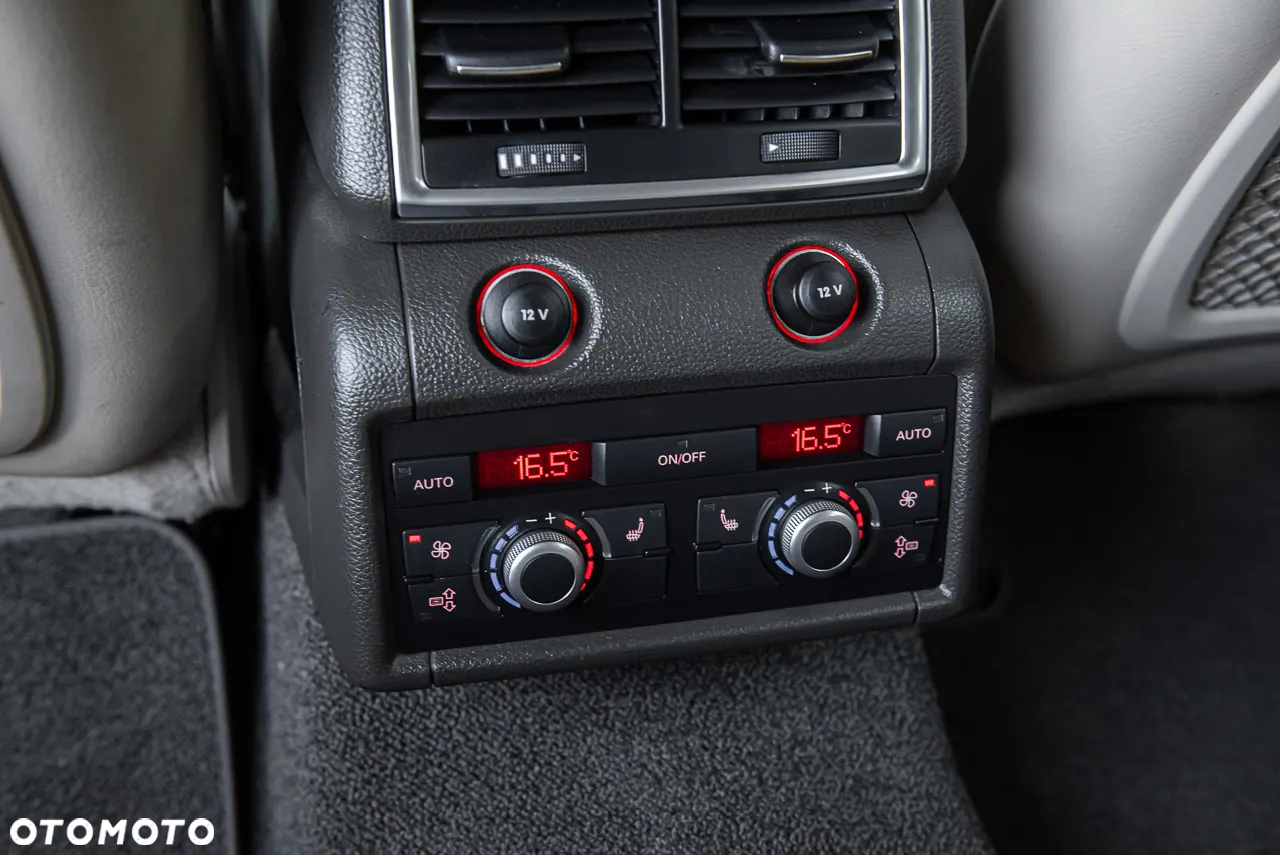 Audi Q7 3.0 TDI DPF quattro tiptronic - 30