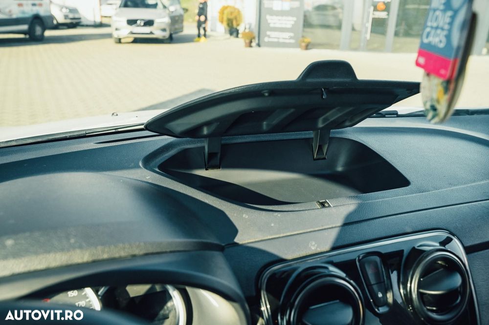 Dacia Lodgy 1.5 Blue dCi Stepway - 16