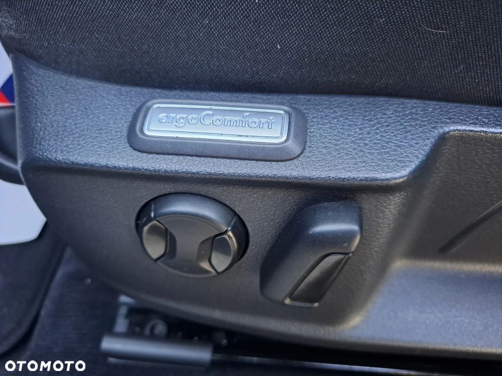 Volkswagen Passat Variant ver-variant-2-0-tdi-scr-comfortline - 24