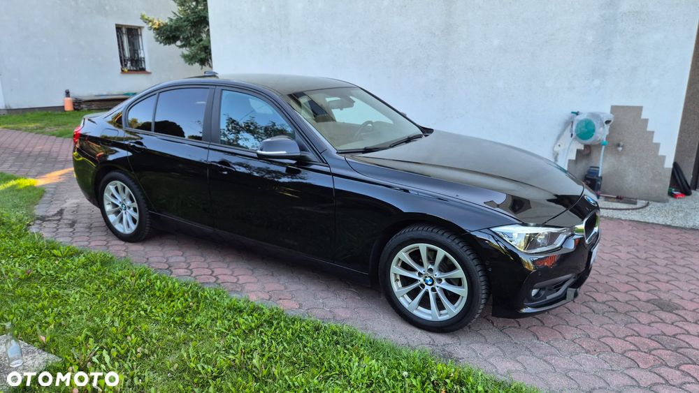 BMW Seria 3 320i xDrive Advantage sport - 4
