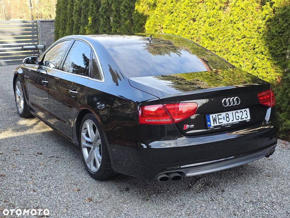 Audi S8 - 9