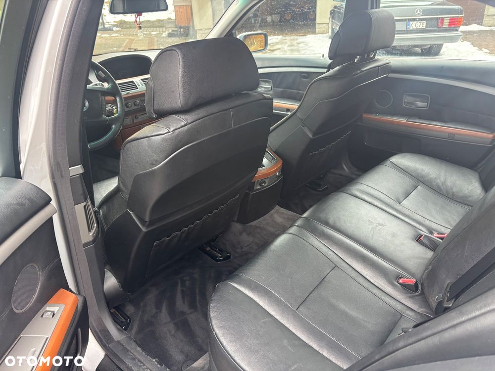 BMW Seria 7 - 13