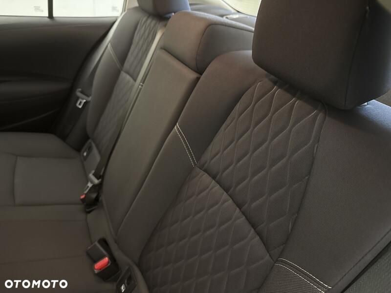 Toyota Corolla 1.8 Hybrid GPF Comfort - 18