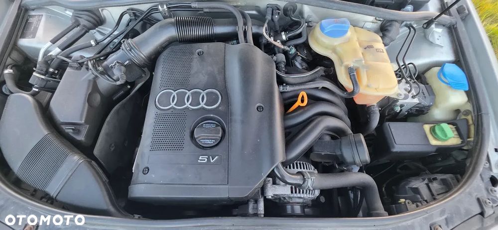 Audi A4 Avant 1.8 - 9