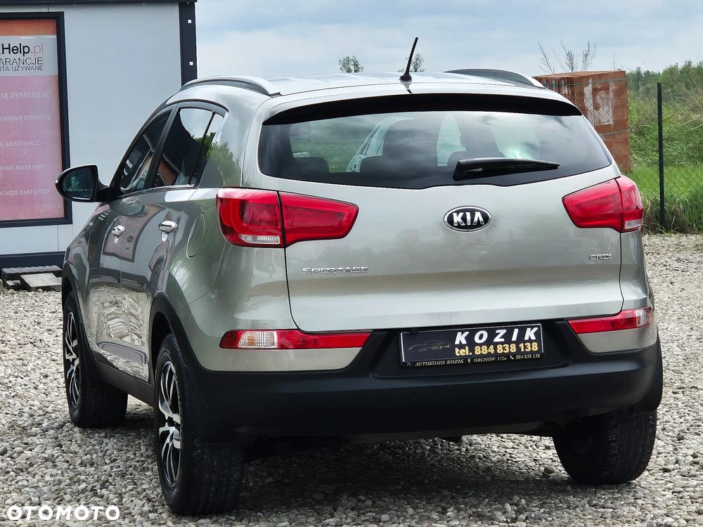 Kia Sportage 2.0 CRDI AWD Fifa World Cup Edition - 12