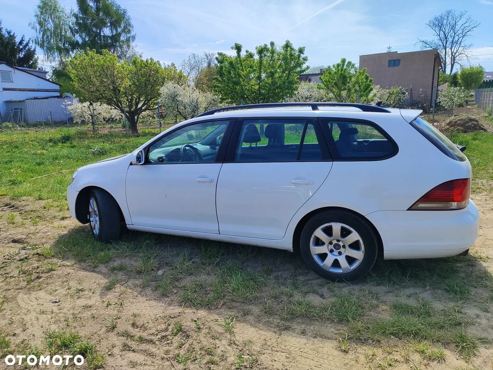 Volkswagen Golf 1.6 TDI Comfortline - 3