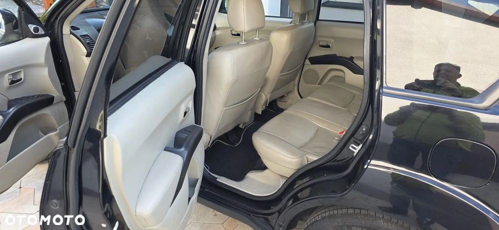 Mitsubishi Outlander 2.2 DI-D 4WD Instyle - 7