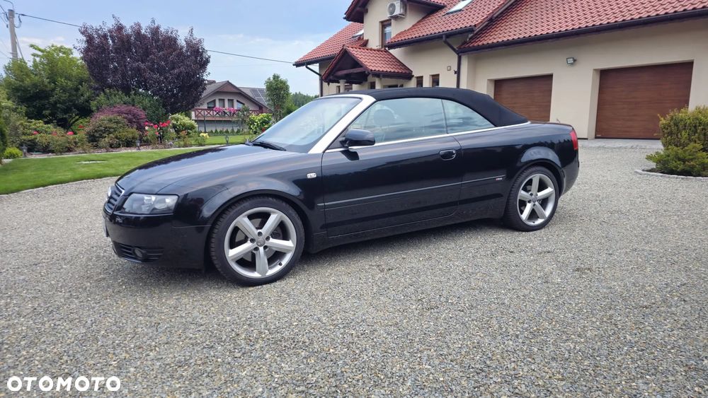Audi A4 Cabrio 2.4 - 7