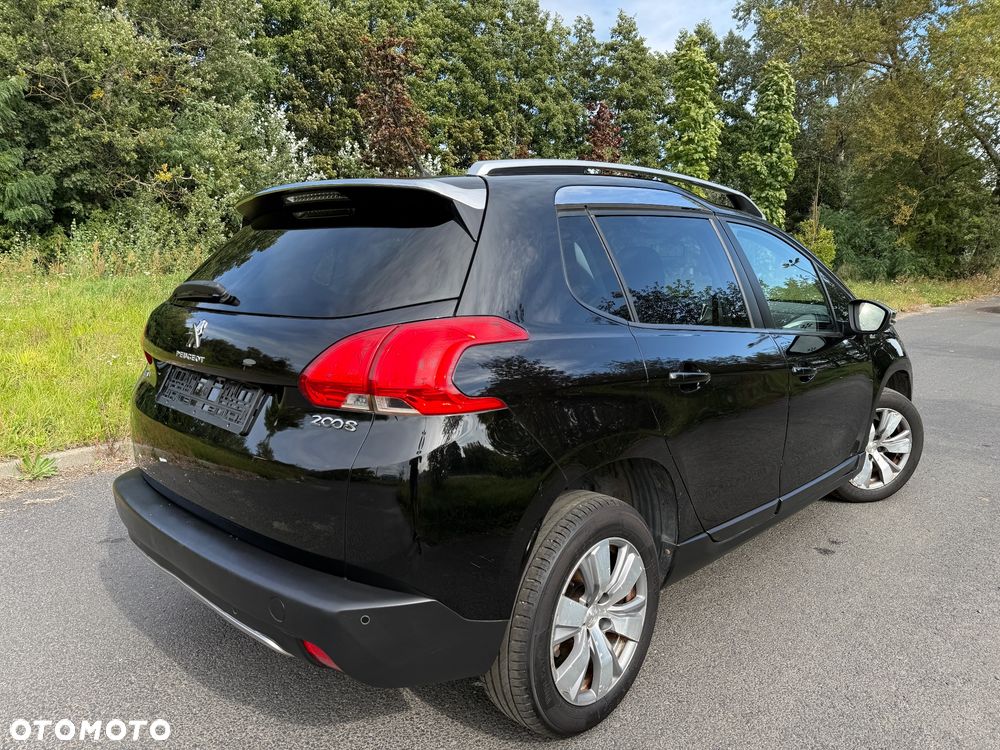 Peugeot 2008 1.6 BlueHDi Style - 4