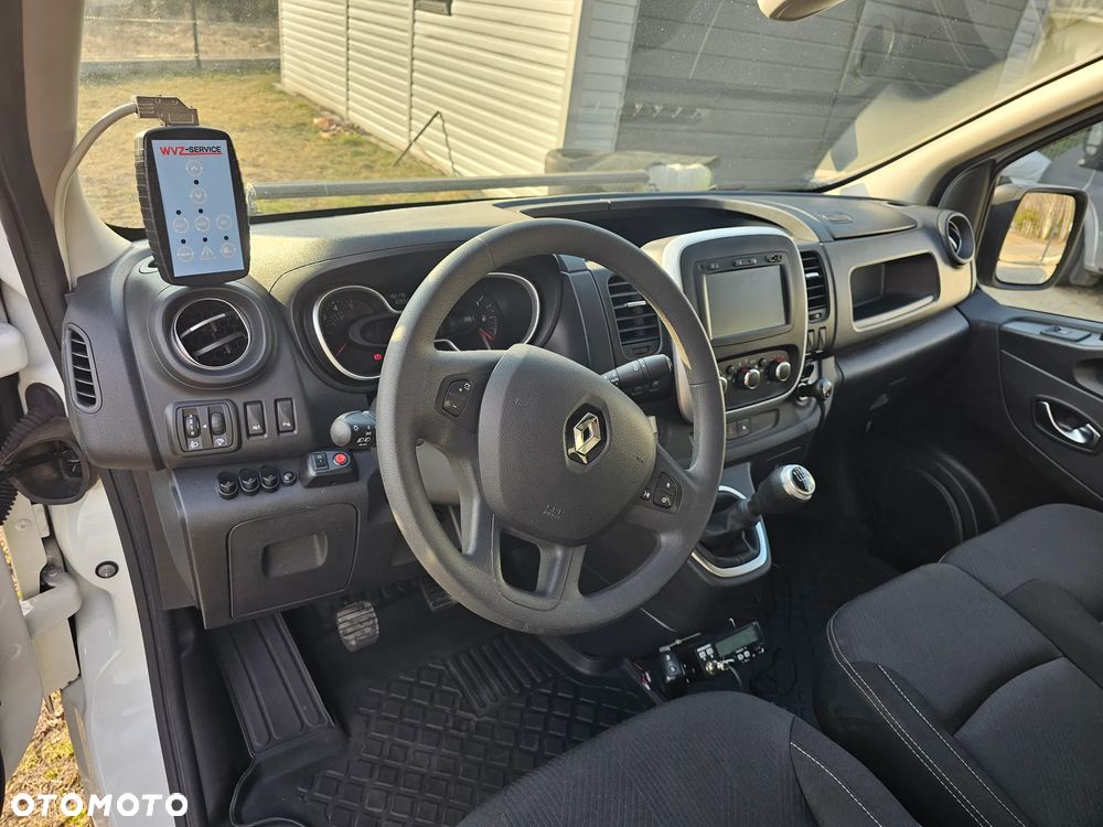 Renault Trafic - 25
