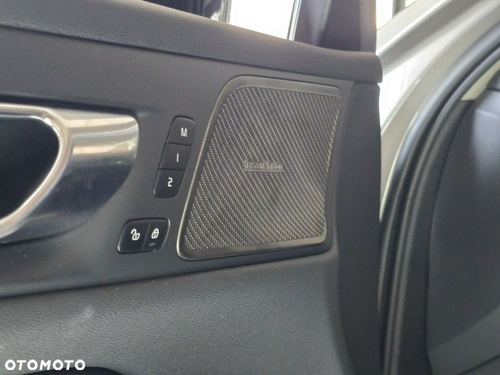 Volvo V60 B4 B DKG Plus Dark - 14