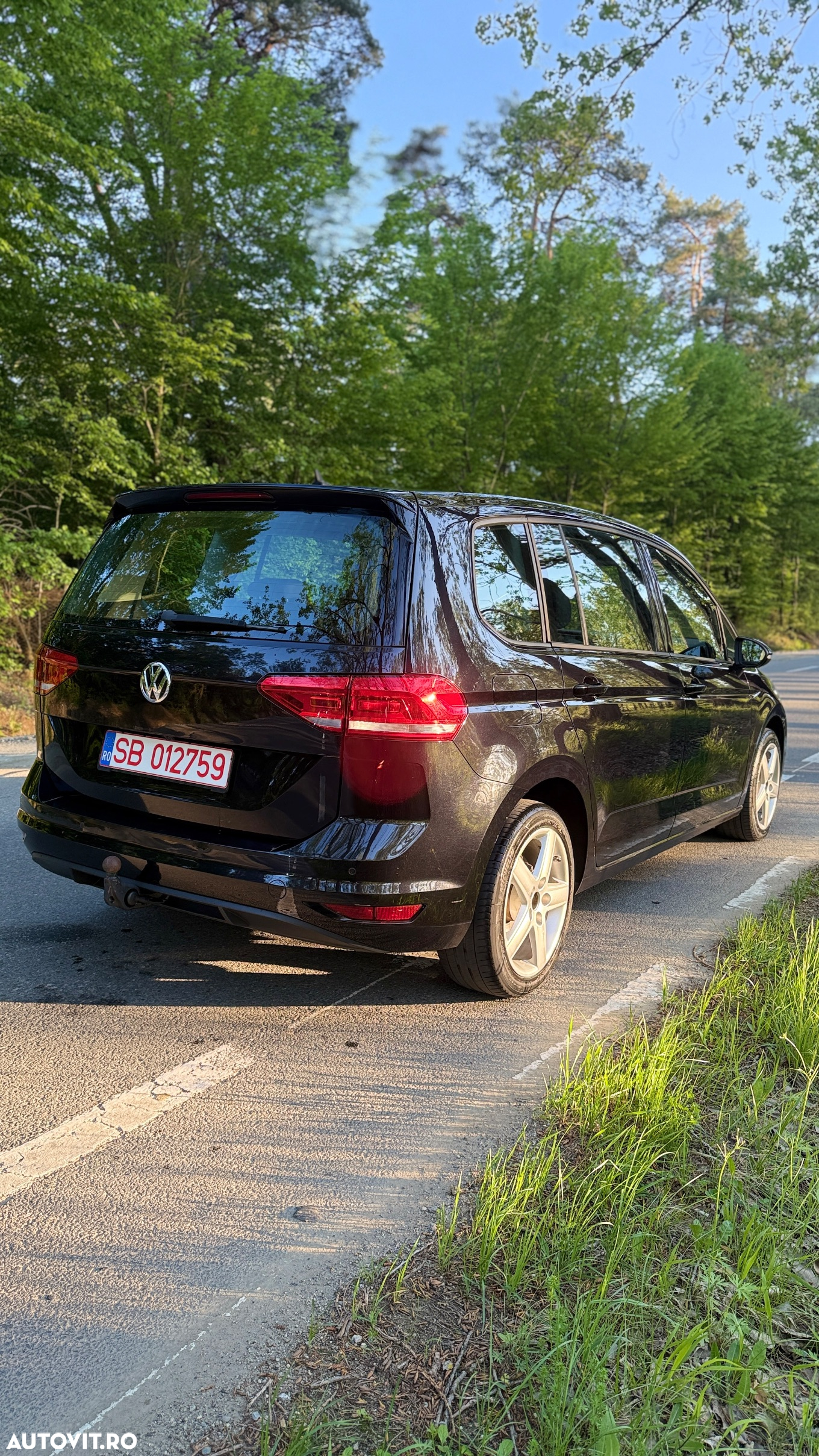 Volkswagen Touran 1.6 TDI DSG Comfortline - 15