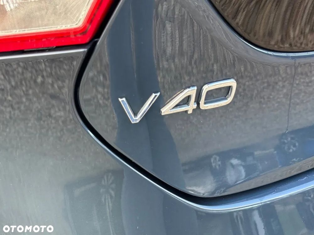 Volvo V40 D2 Drive-E Momentum - 16