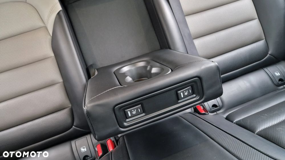 Renault Koleos 2.0 dCi Initiale Paris 4x4 X-Tronic - 37