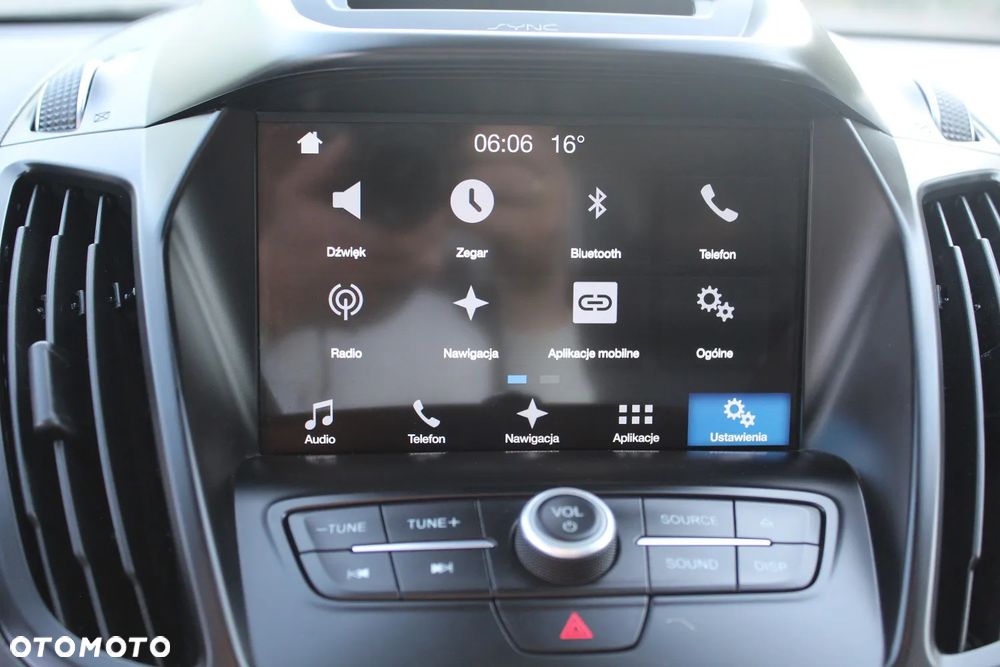 Ford Kuga 2.0 TDCi 2x4 Titanium - 25
