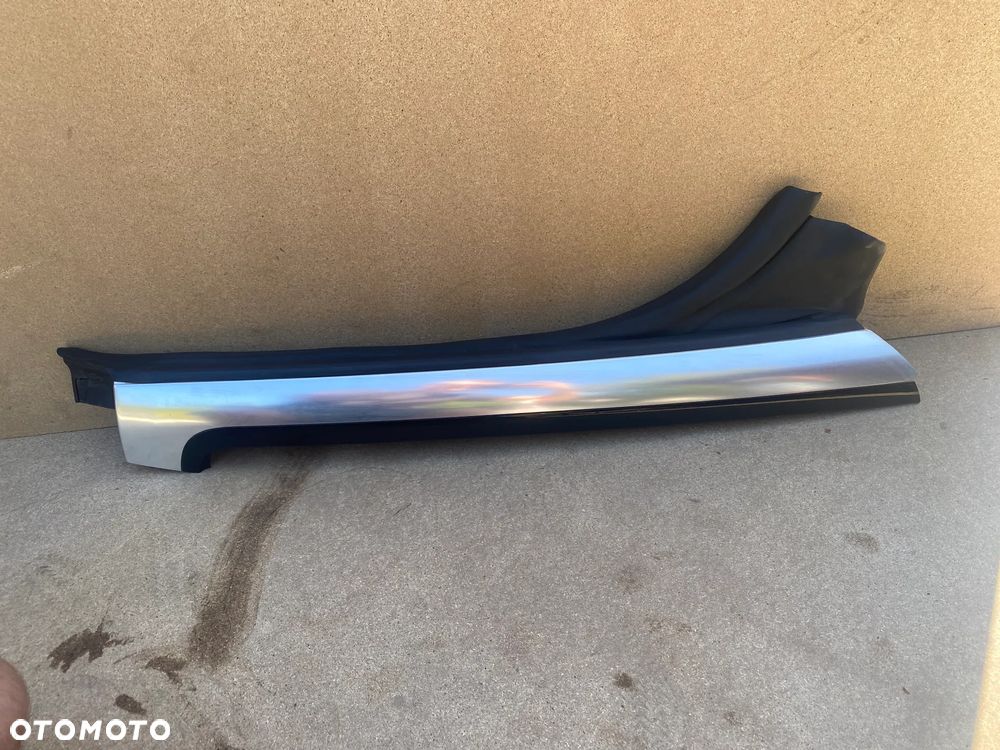 USZCZELKA LISTWA DRZWI CHROM LEWA AUDI A5 8T 8F0831721 - 1