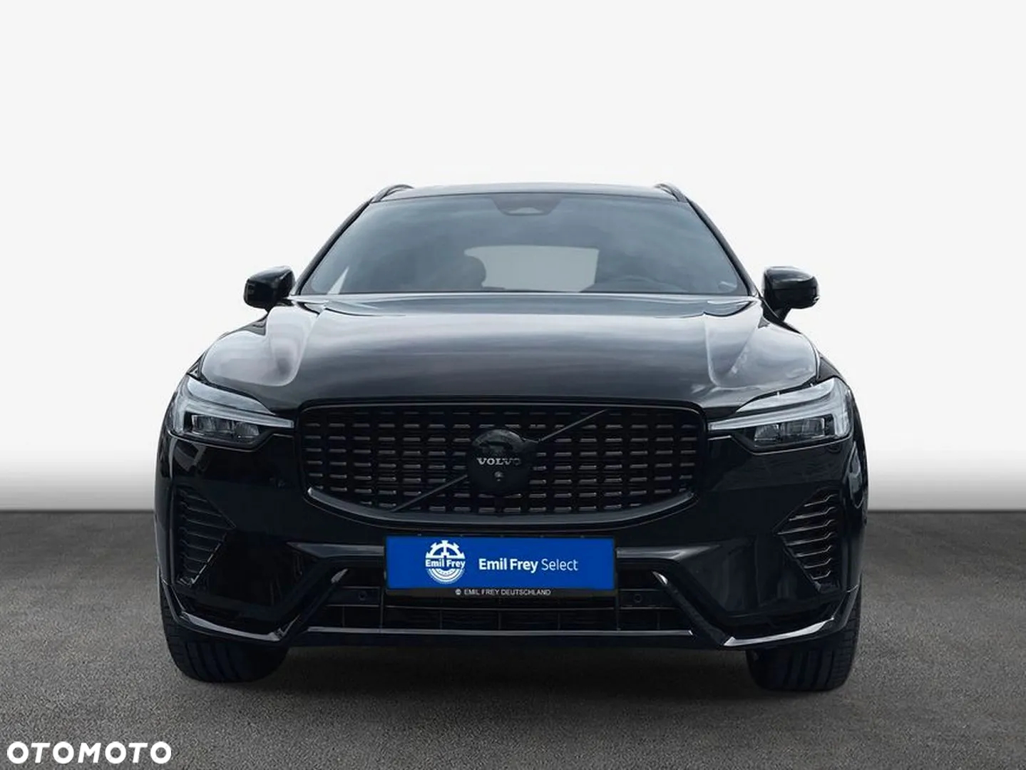 Volvo XC 60 B5 B AWD Plus Black Edition - 3