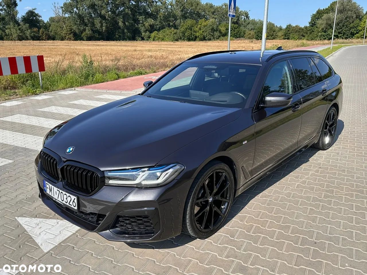 BMW Seria 5 520d xDrive Touring M Sport Edition - 1