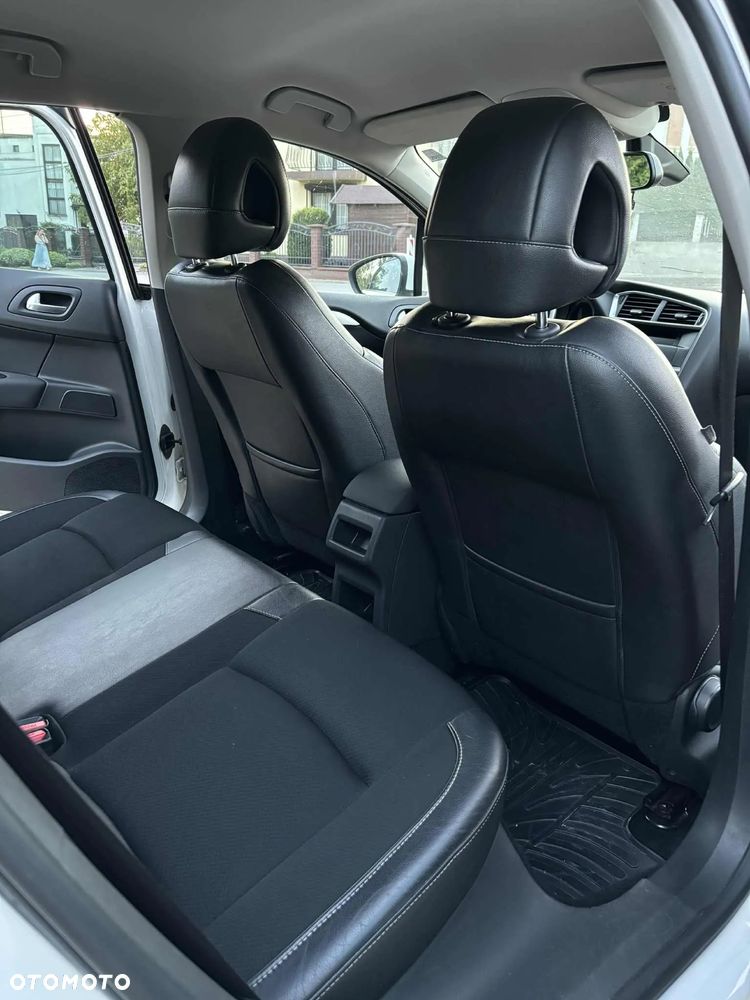 Citroën C4 1.6 HDi Seduction - 21