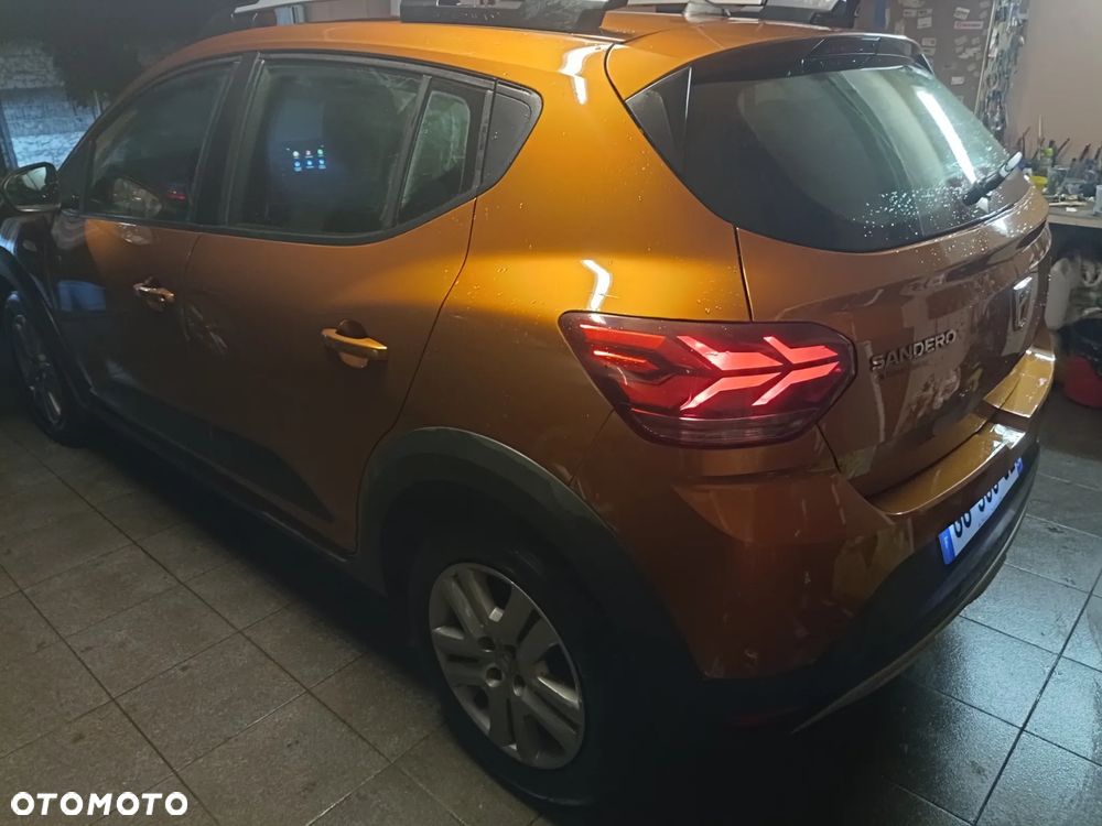 Dacia Sandero 1.0 TCe Laureate S&S - 36