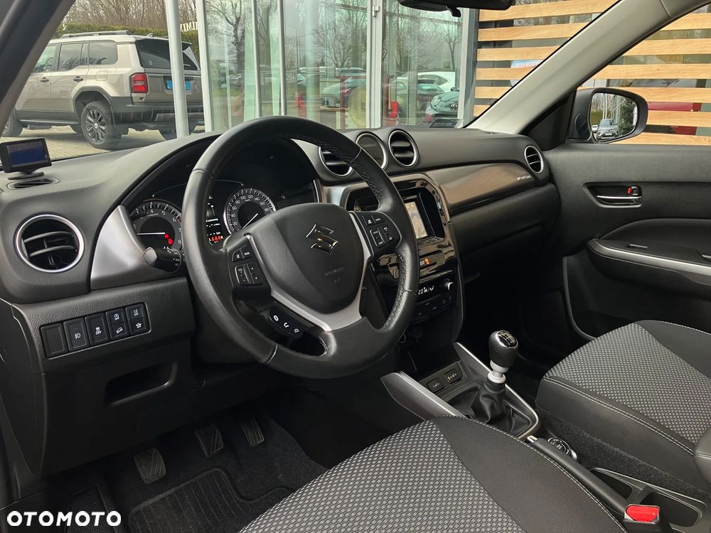 Suzuki Vitara 1.4 Boosterjet SHVS Premium 4WD - 31