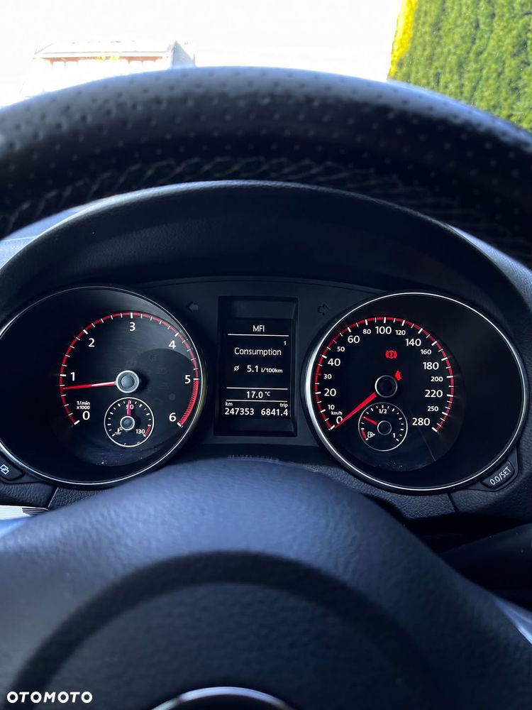 Volkswagen Golf - 12