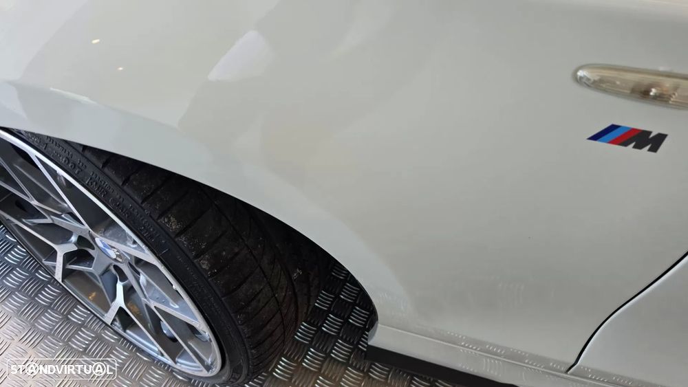 BMW 118 d Limited Edition Lifestyle c/ M Sport Pack - 33