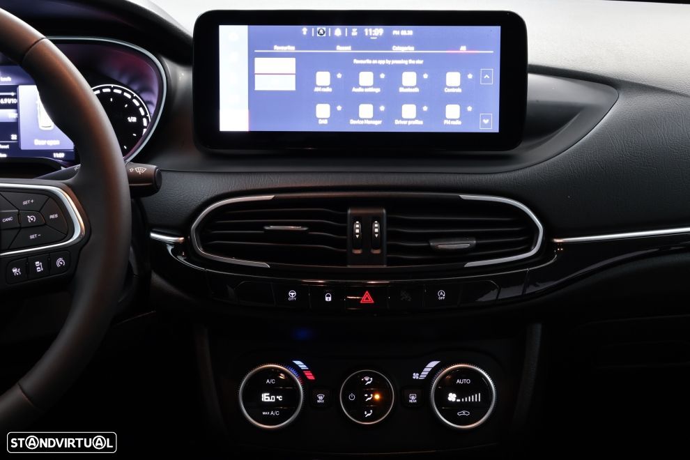 Fiat Tipo Station Wagon Cross 1.0 GSE T3 Cross - 19