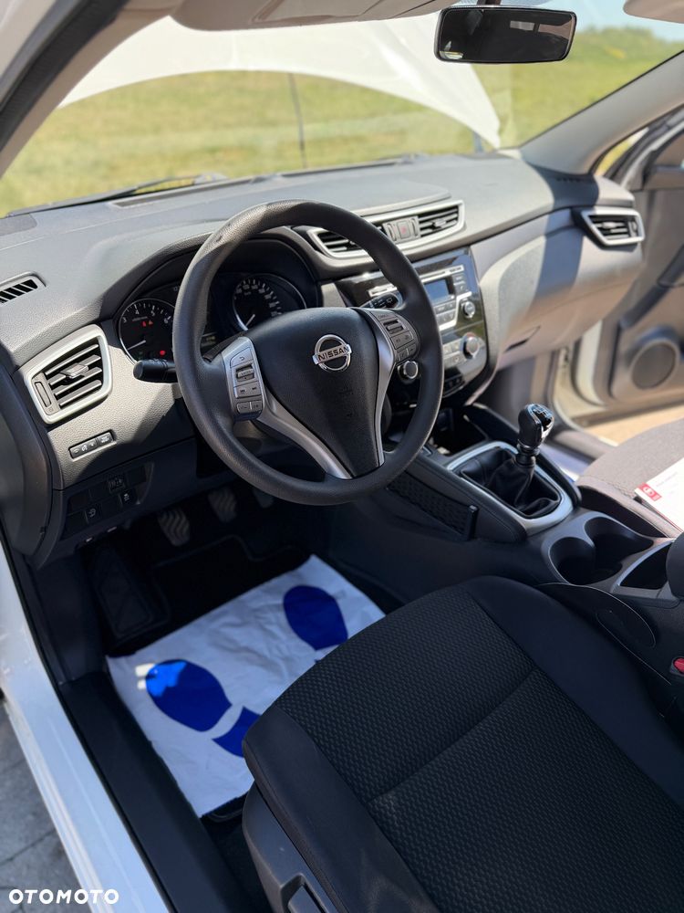 Nissan Qashqai 1.2 DIG-T N-Vision - 22