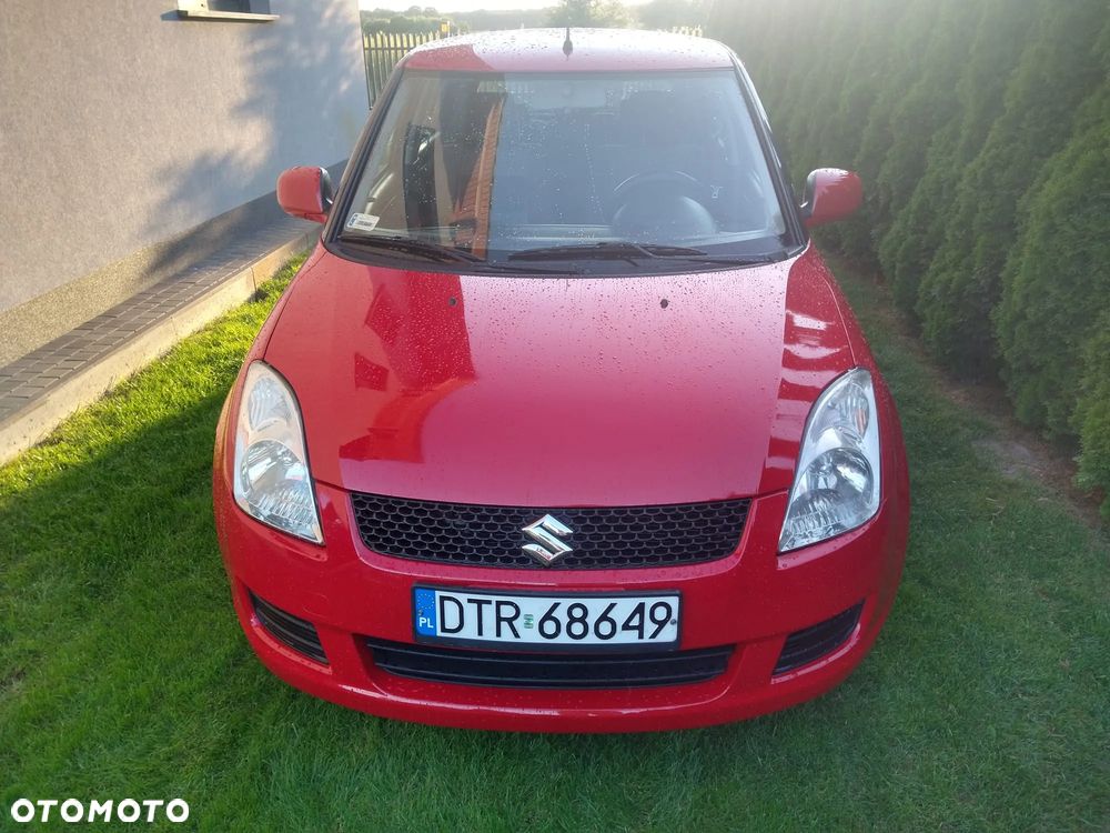 Suzuki Swift 1.3 JB Edition - 1